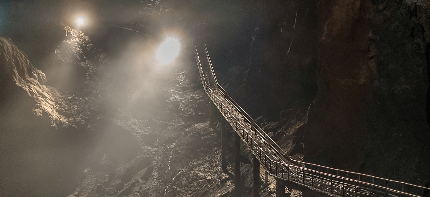 六家坝智慧矿山5G井下皮带机智能巡检机器人项目